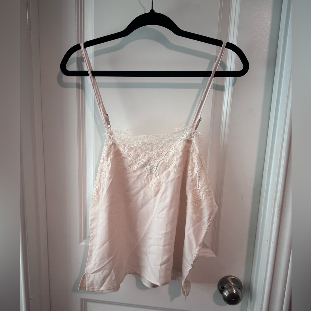 Lulu's Cream Lace-Trimmed Camisole